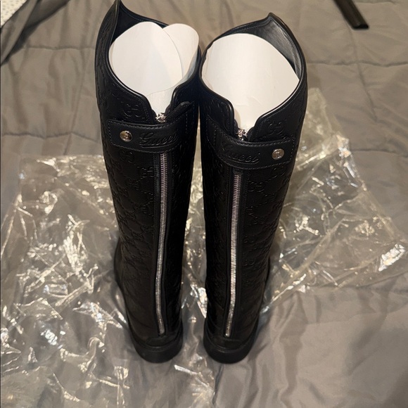 Gucci Women's Black Over the Knee Boots - Picture 2 of 7